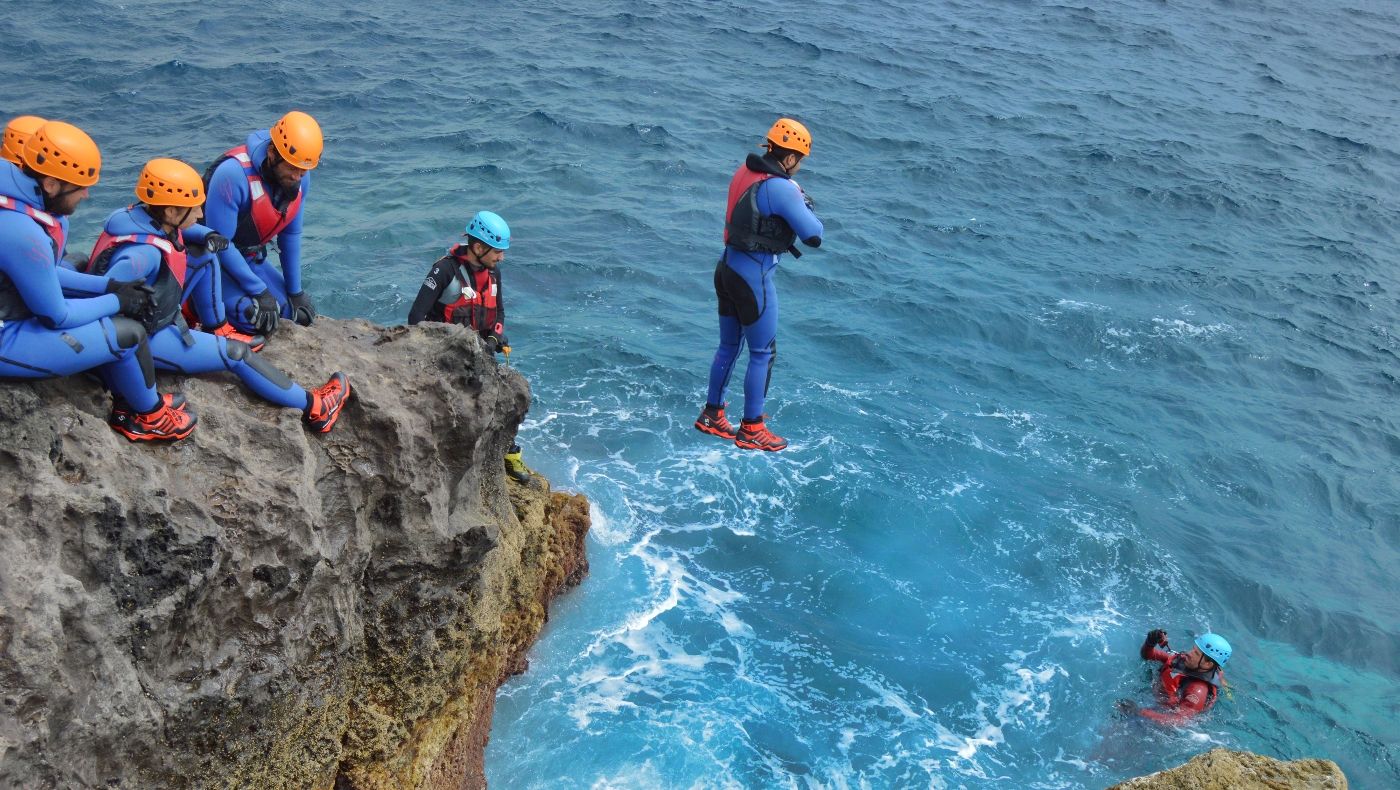coasteering-4.jpg
